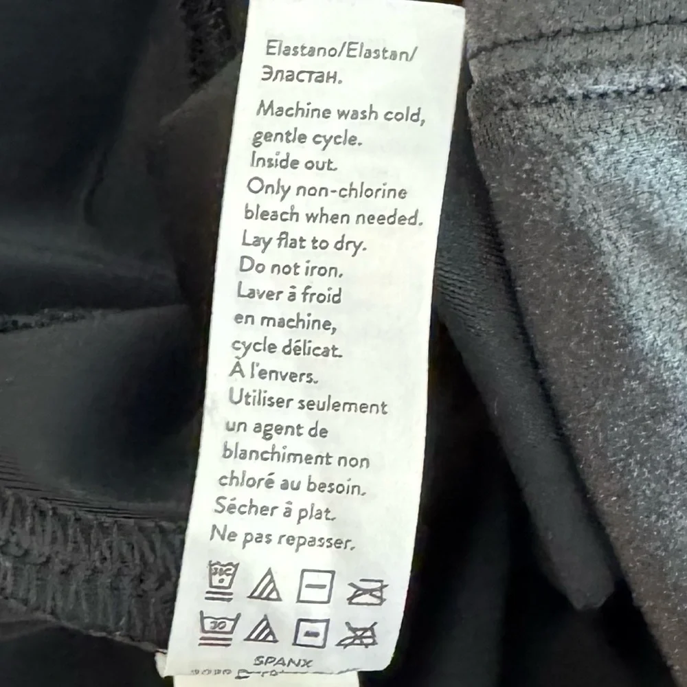 Spanx SPANXshape Faux Leather Leggings Size Large Skinny Core Compression Black - Picture 8 of 9